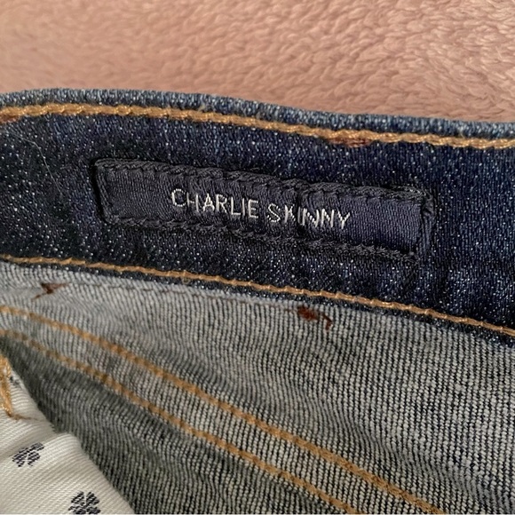 Lucky Brand Charlie Skinny Jeans. NWT Size 2/26 30” - Picture 10 of 14
